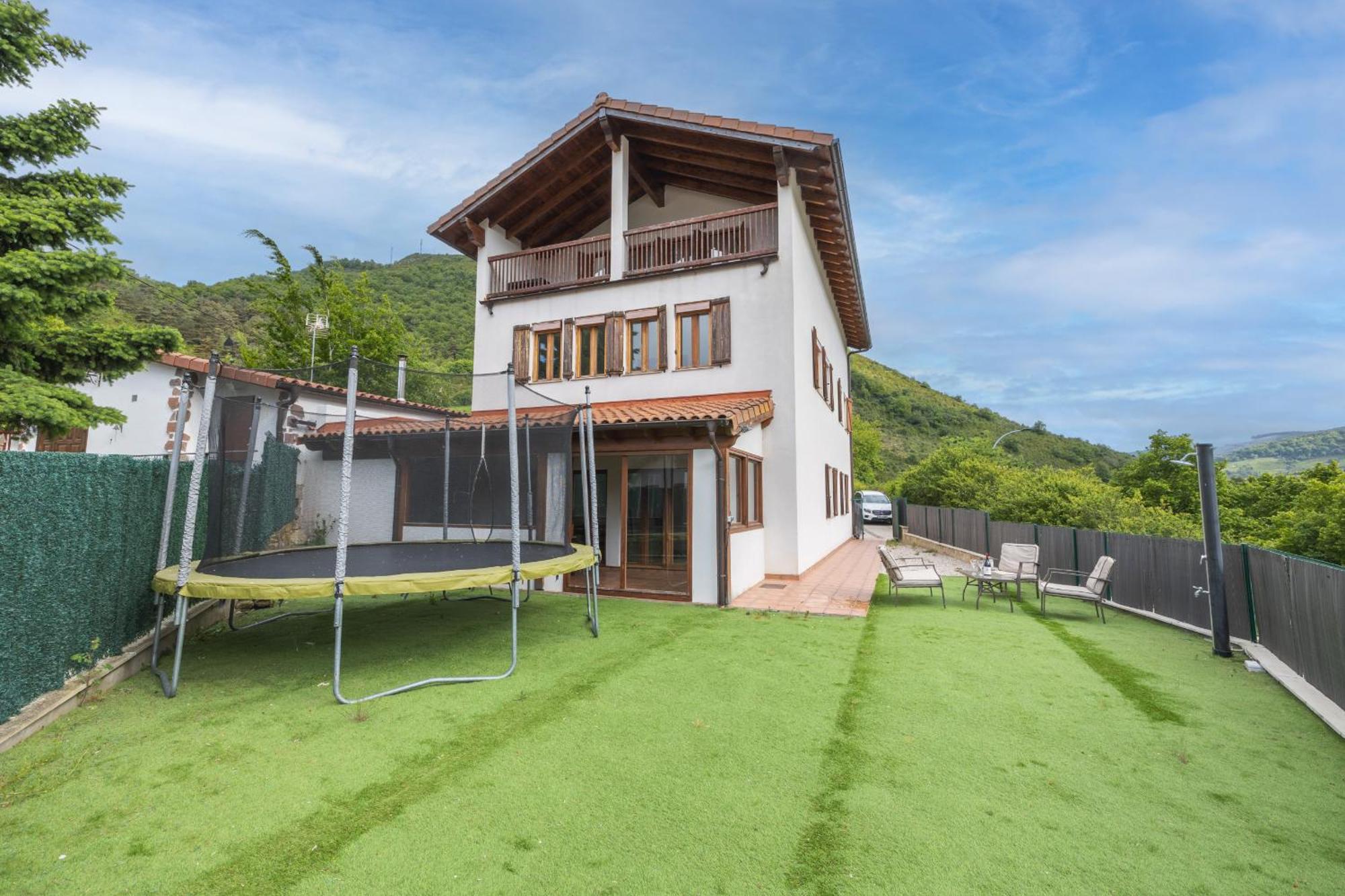 Holiday home Basalore Urtasun
